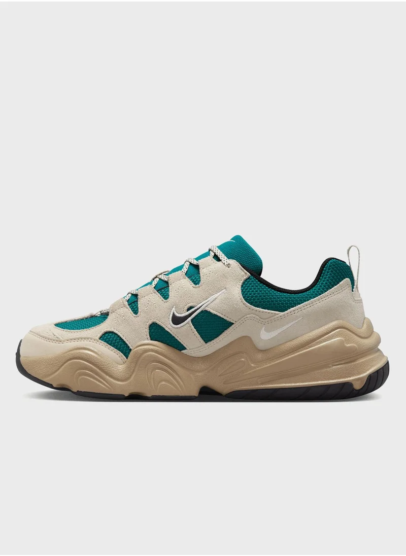 Nike Tech Hera