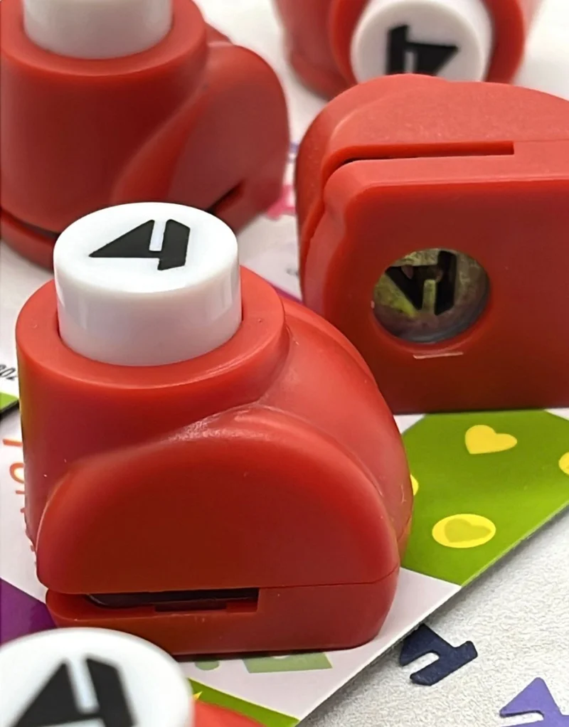 Kağıt Gemi Dükkan Red Mini Hole Punch with Sail Pattern