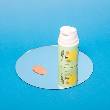 St. Moriz St Moriz Suncare SPF 30 Tinted Face Sunscreen UVA UVB Protection SPF 30 Daily Use Sunscreen Face Lotion with Tinted Coverage Hyaluronic Acid Niacinamide Dermatologically Tested Vegan 50ml - Image 4