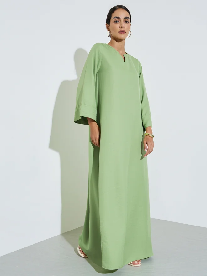 Styli Styli Green Solid Notch Neck Jalabiya