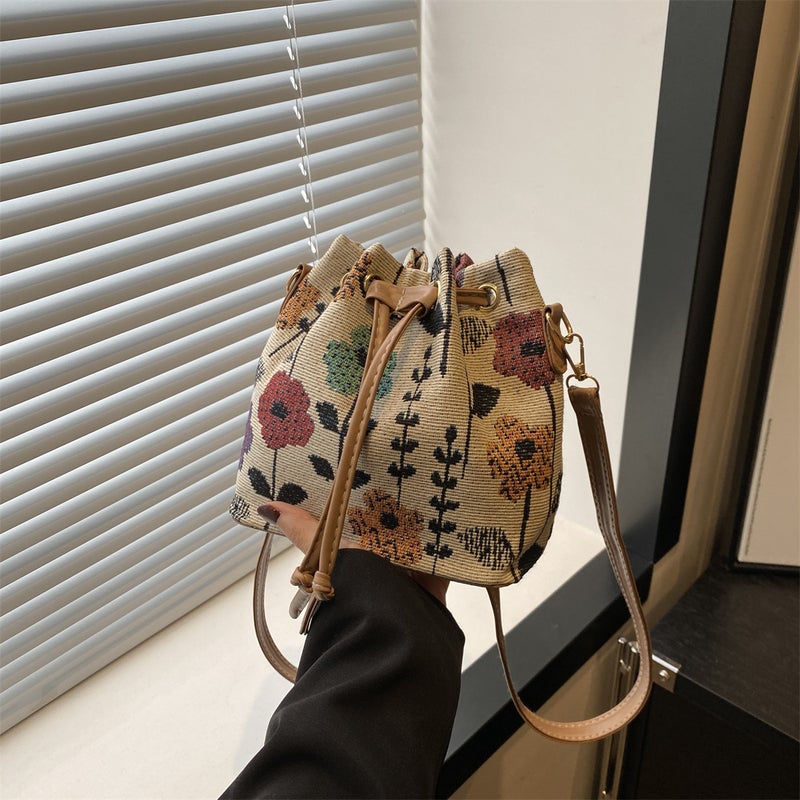 2024 Autumn New Personalized Casual Popular One-Shoulder Ethnic Style Crossbody Drawstring Bucket Bag Women'S Retro - Image 2
