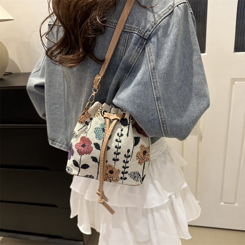 2024 Autumn New Personalized Casual Popular One-Shoulder Ethnic Style Crossbody Drawstring Bucket Bag Women'S Retro - Image 3