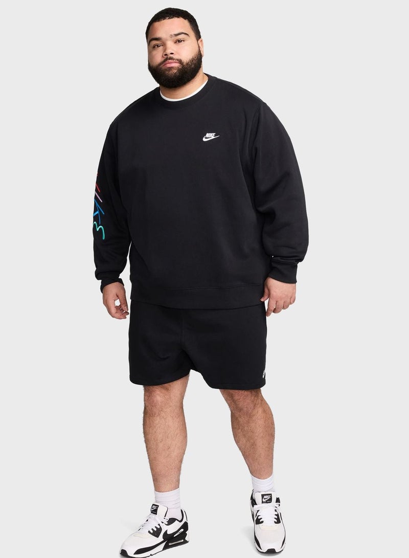 Nike شورتات نايك كلوب للرجال من قماش فرنسي تيري خفيف الوزن - Image 5