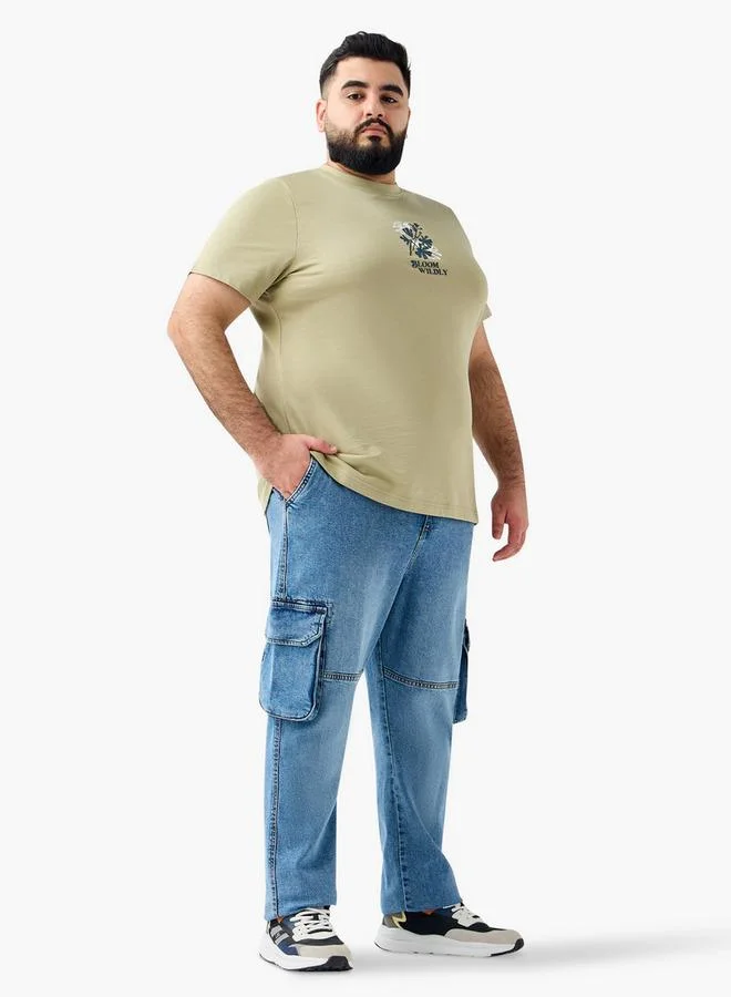 سبلاش فيڤ تيشيرت مقاس كبير بطبعة حروف وياقة دائرية وأكمام قصيرة