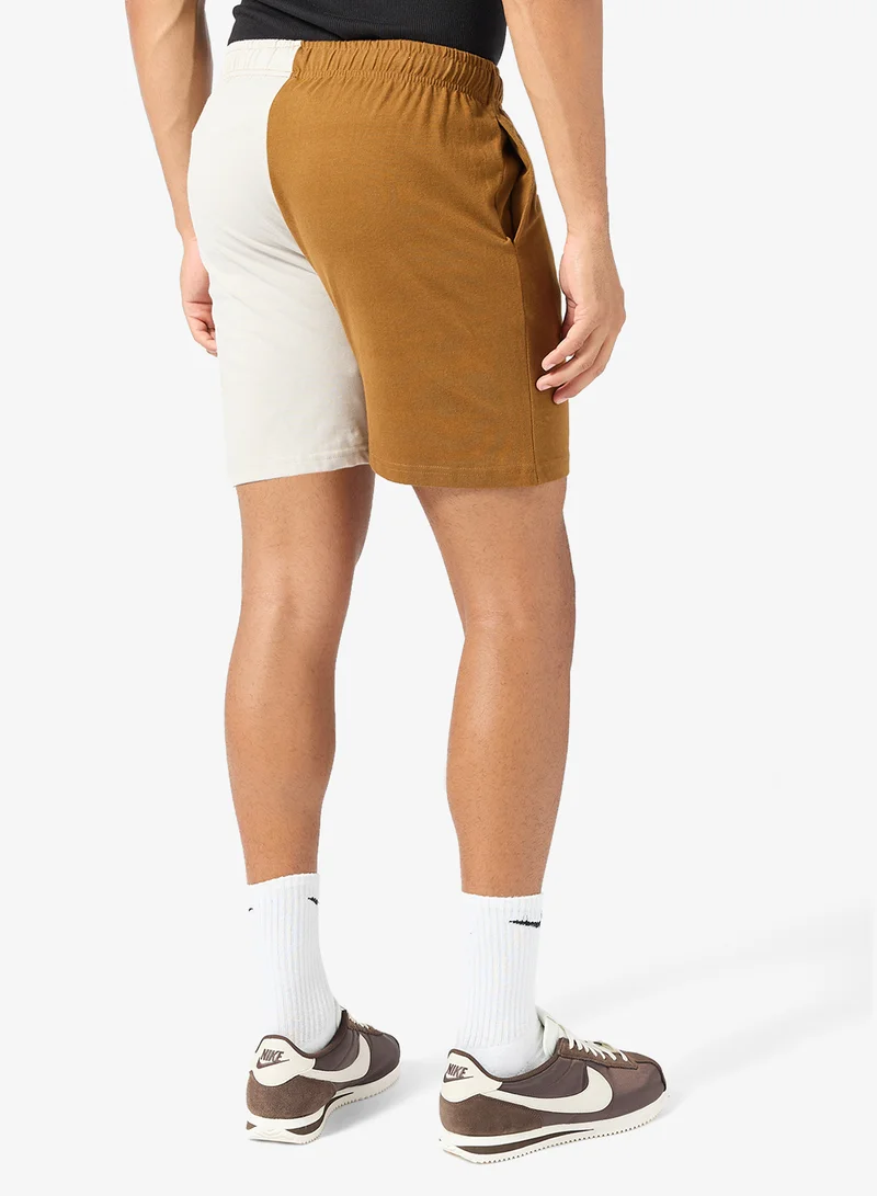 سفنتي فايف بيسيكس شورت كاجوال