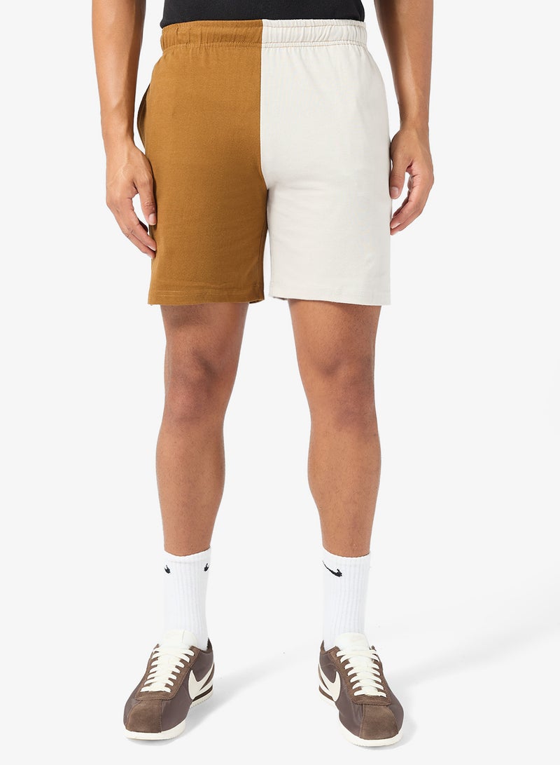 سفنتي فايف بيسيكس شورت كاجوال - Image 1