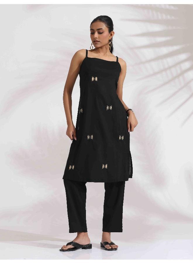 trueBrowns Black Cotton Embroidered Straight Kurta Set - Image 1