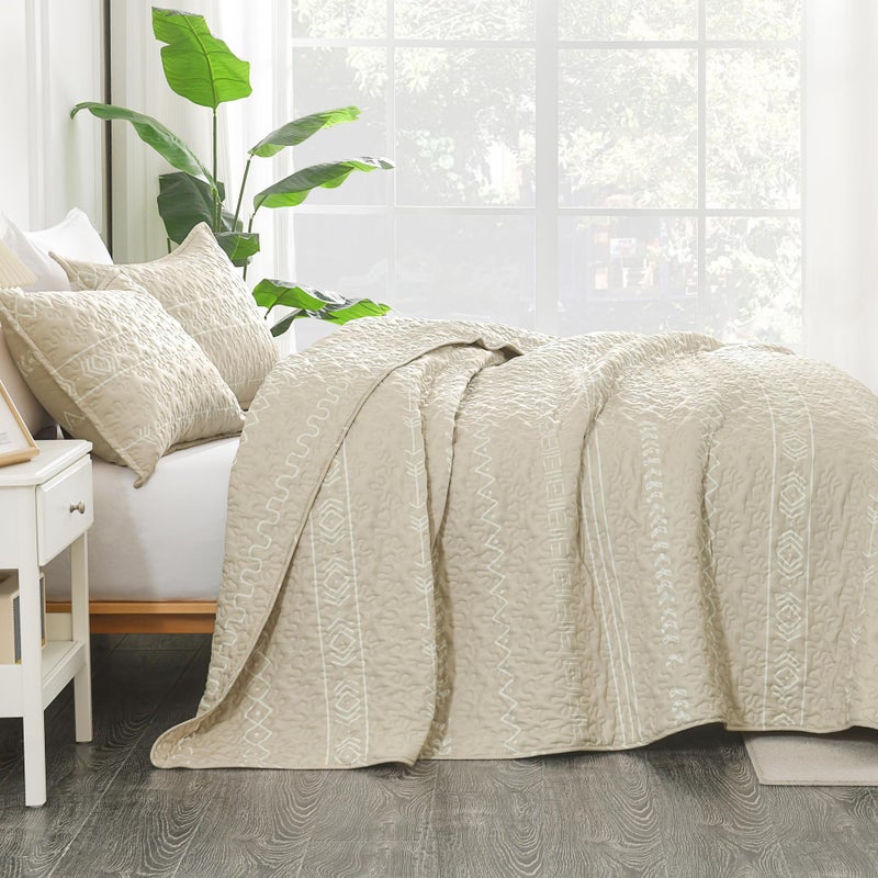 Andency Beige California King Quilt Set, 3 Pieces Boho Lightweight Soft Striped Cal King Bedspread for All Season (112"x104"), Printed Bohemian Microfiber Reversible Coverlet Comforter Sets - Image 3