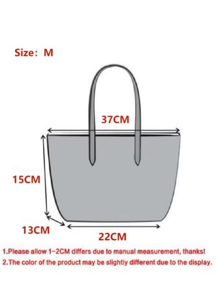لاكوست Classic Tote Bagحقيبة حمل كلاسيكية  - Image 2