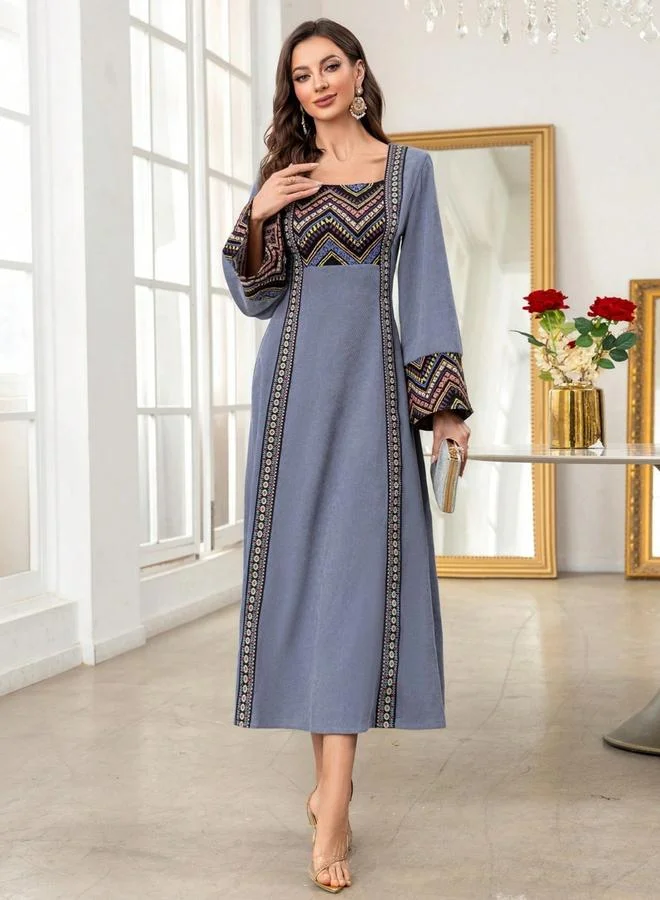 تايك تو جلابية بياقة مربعة وطبعة جرافيك