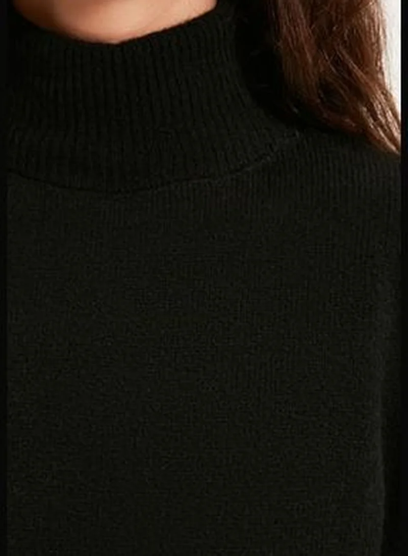 trendyol Turtleneck Midi Dress