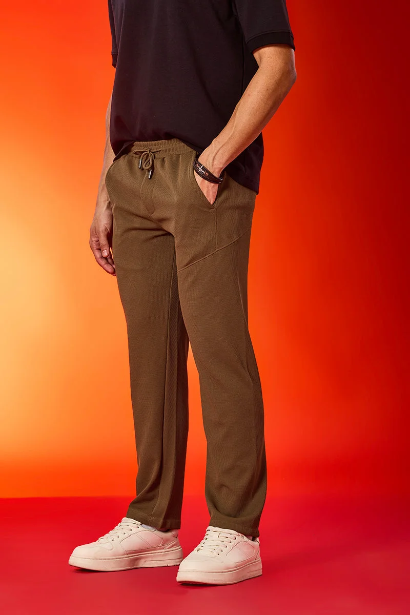 سنيتش بنطلون رياضي بقصة عادية بنقشة الوافل