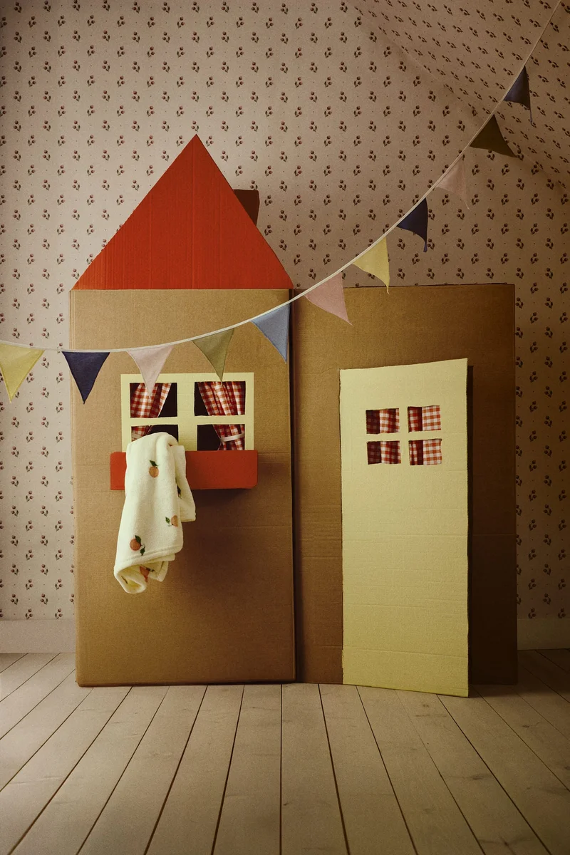 اتش اند ام زينة بشكل مثلث