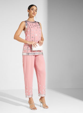 Embellished Kurta Top And Trouser Set - pzsku/Z3EA0D59EB1C1E107F3E0Z/45/_/1742357777/493f7e06-4bbf-4448-8f42-d01d4dc02eb5