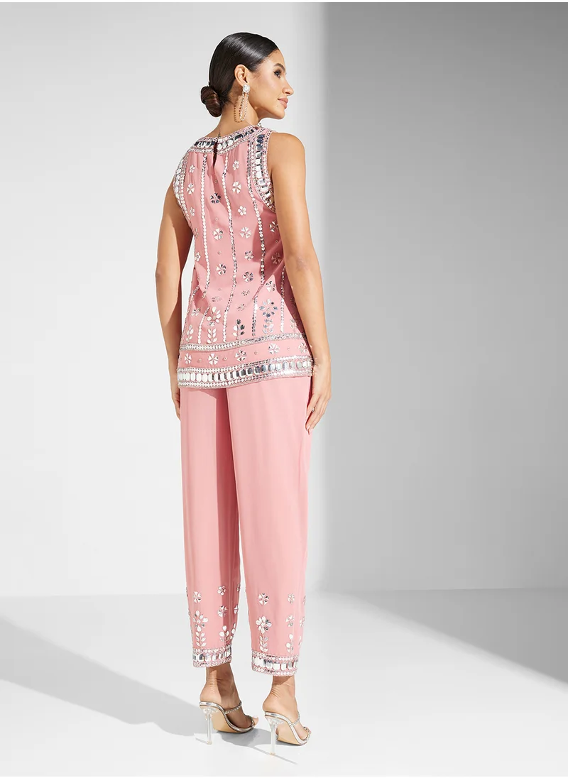 فروك اند فرل Embellished Kurta Top And Trouser Set