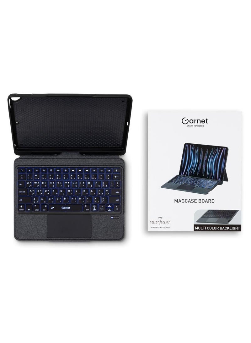 جارنيت قارنت - كیبورد لاسلكي MAGCASE BOARD كیبورد مختلف یحتوي على ماوس لاسلكیة مدمجة مع إضاءة في لوحة المفاتیح لاجهزة ايباد - اسود - Image 1