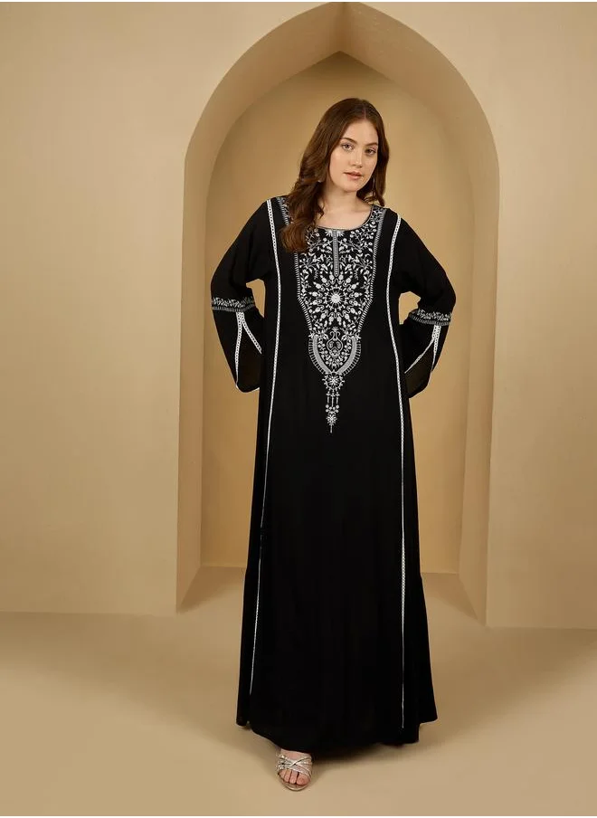 أميرة Amirah Embroidered Flared Sleeve A-Line Jalabiya