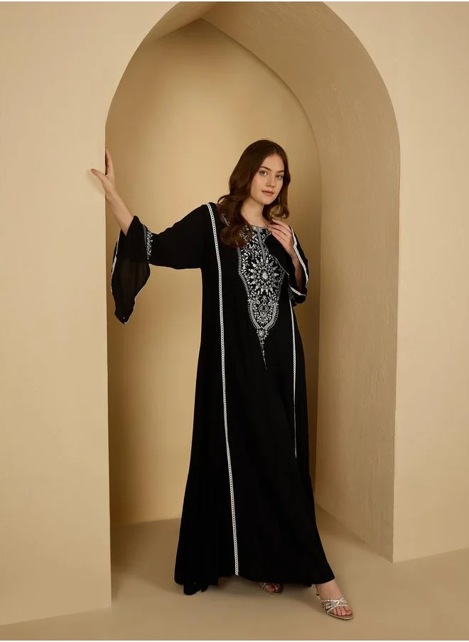 أميرة Amirah Embroidered Flared Sleeve A-Line Jalabiya
