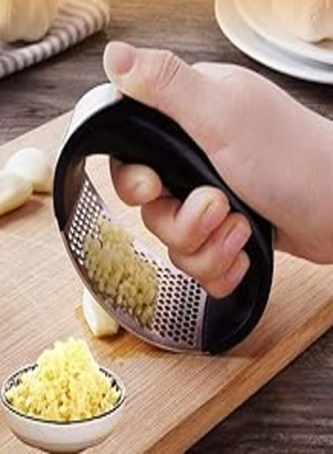 VicJoye 1pcs Stainless Steel Garlic Presses Manual Garlic Mincer Chopping Garlic Tools Curve Fruit Vegetable Tools Kitchen Gadgets 