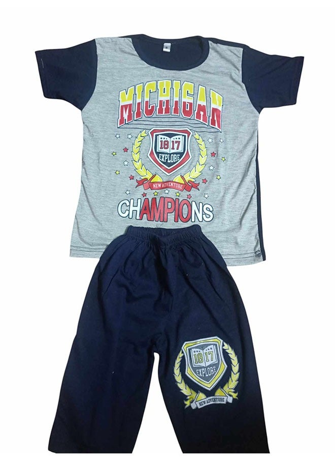 Boys' set with sleeves and regular fit - two pieces 6