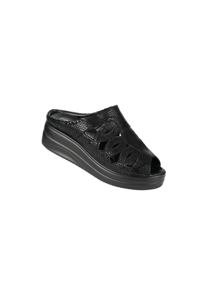 Michelle Morgan 092-2863 Michelle Morgan Ladies Casual Sandals 2513-20 Black  - Image 2