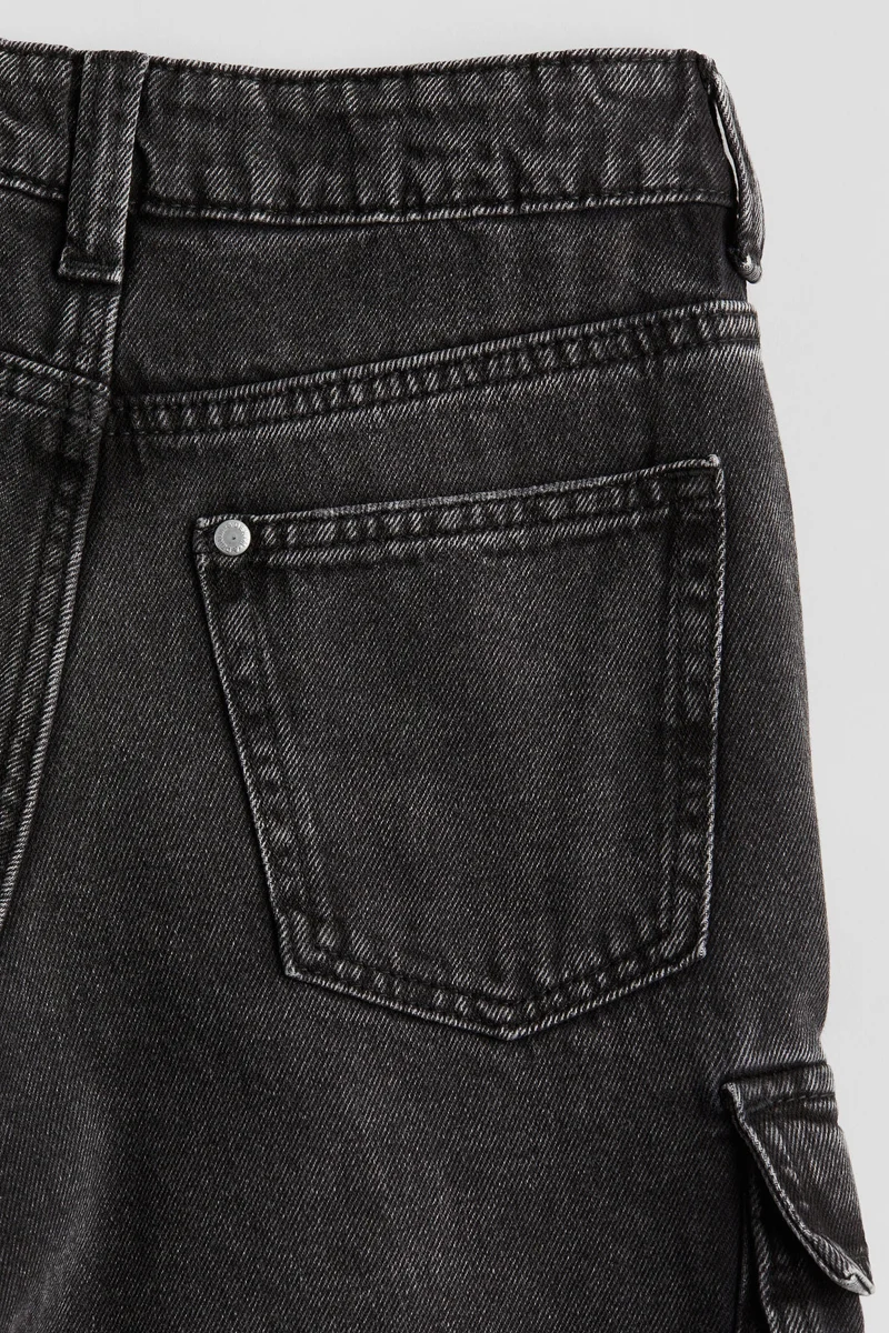 اتش اند ام Loose Fit Straight Leg Jeans