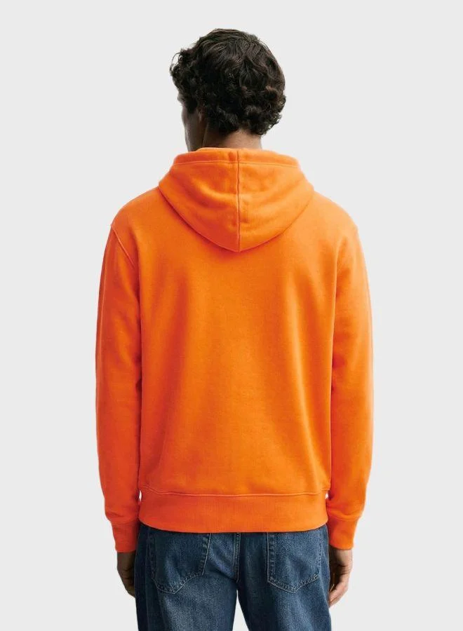 ذا انديان كراج كو Men Relaxed Fit Typographic Printed Crew Neck Full Sleeves Overhead Hooded Sweatshirt
