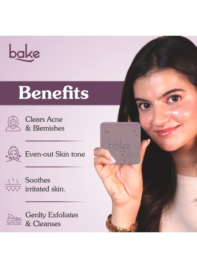 خبز صابون BAKE العلاجي المقشر: 10% نياسيناميد + 3% حمض الأزيليك (عبوة من قطعتين بوزن 200 جم) | لعلاج حب الشباب في الجسم والظهر | يقلل من مظهر "ساقي الفراولة" | يخفف البقع الداكنة | تركيبة لا تسبب الجفاف | مناسب للرجال والنساء | 100 جم × 2 - Image 2