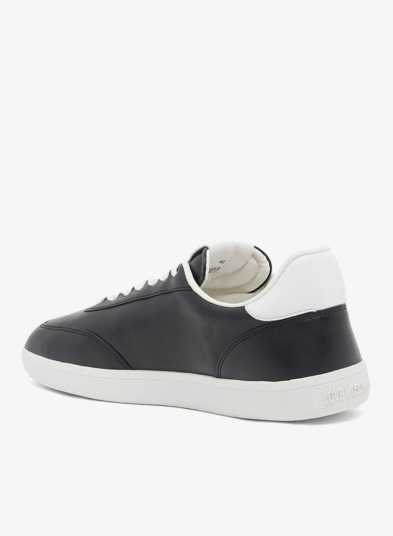 لوف موسكينو حذاء رياضي منخفض بشعار - Image 2