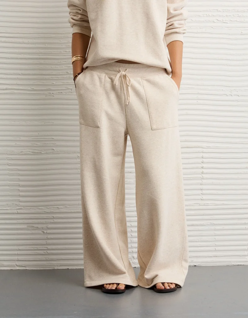 American Eagle AE Everyday Luxe Wide-Leg Sweatpant