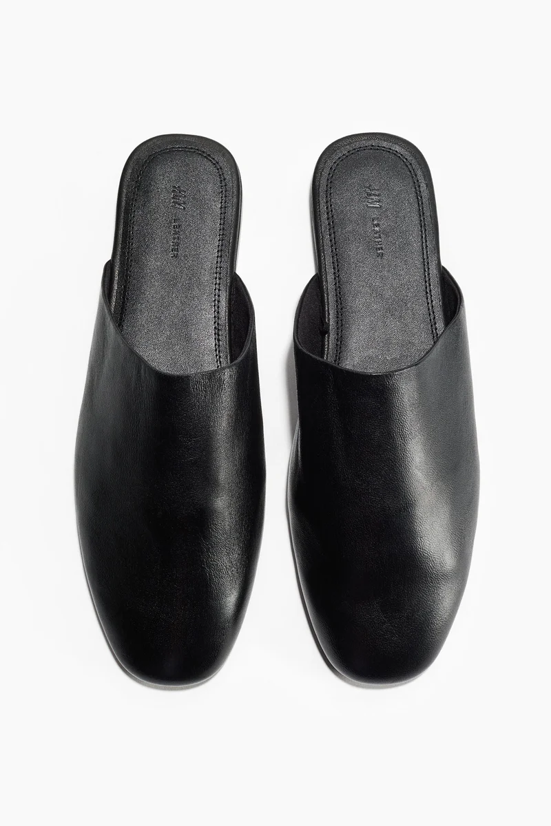 اتش اند ام صندل مصنوع من الجلد