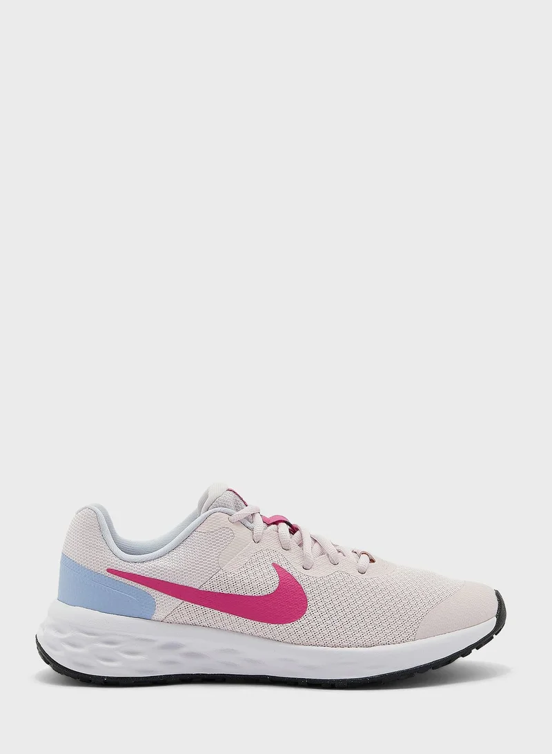 Nike Youth Revolution 6