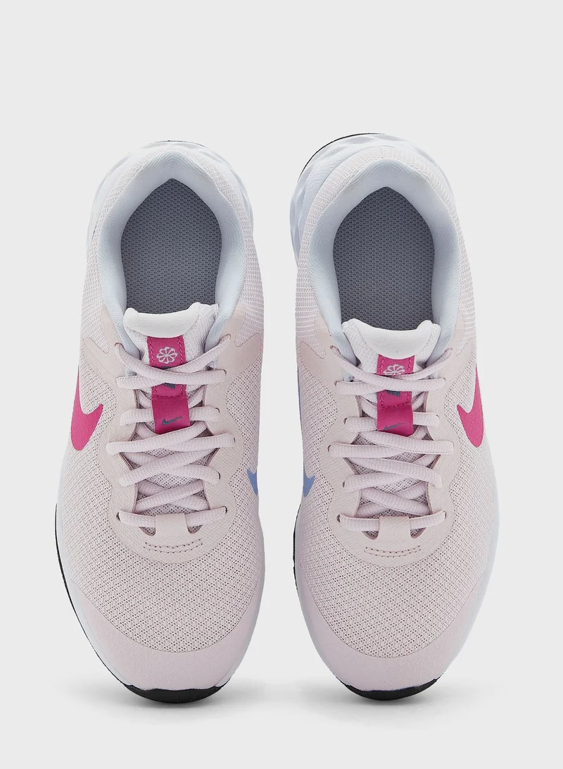 Nike Youth Revolution 6