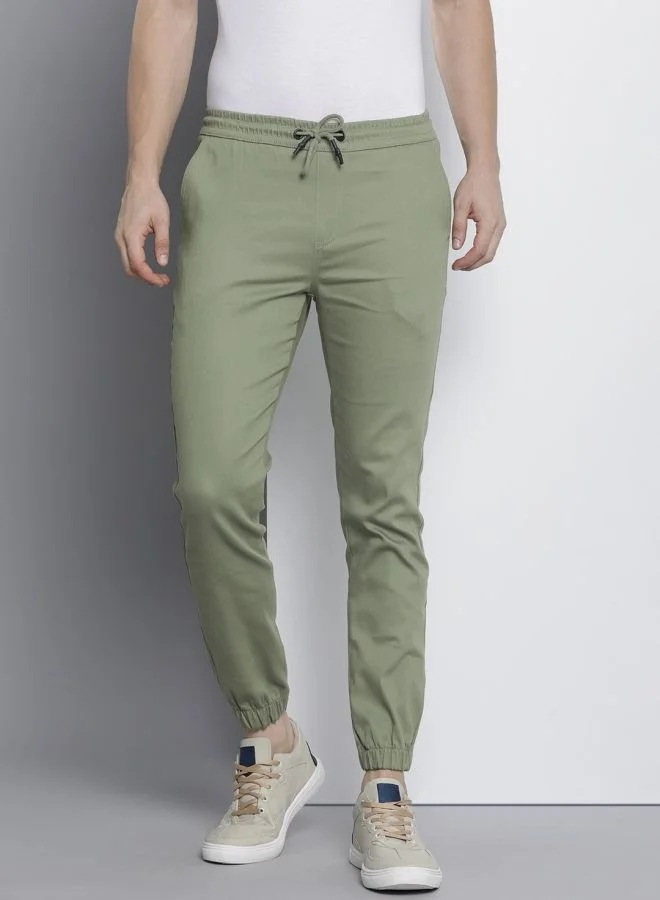The Indian Garage Co Men Slim Fit Solid Mid-Rise Stretchable Chino Joggers