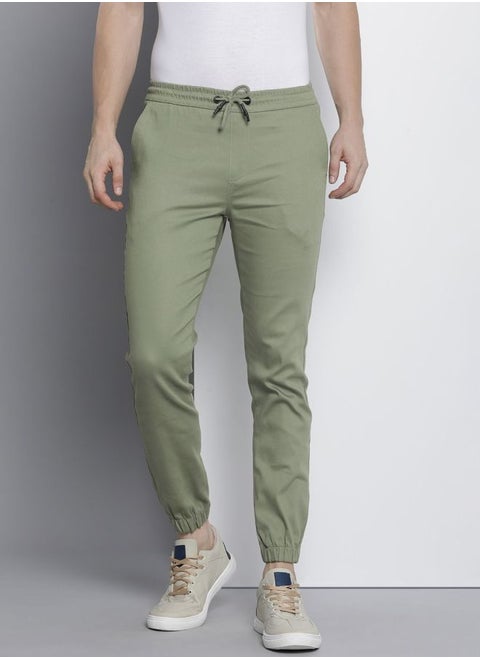 Men Slim Fit Solid Mid-Rise Stretchable Chino Joggers