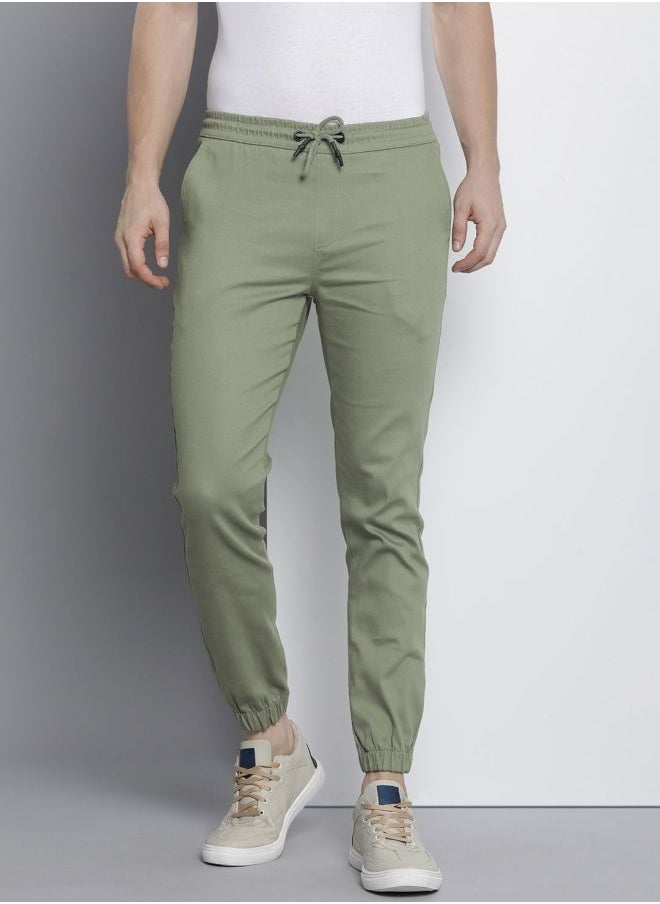 The Indian Garage Co Men Slim Fit Solid Mid-Rise Stretchable Chino Joggers  - Image 1