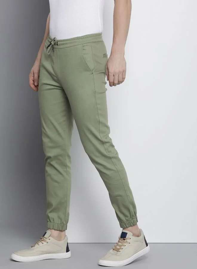 The Indian Garage Co Men Slim Fit Solid Mid-Rise Stretchable Chino Joggers