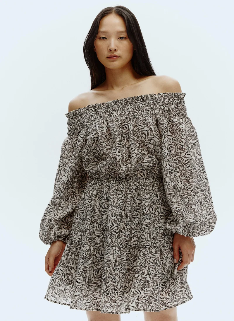 اتش اند ام Off-The-Shoulder Dress