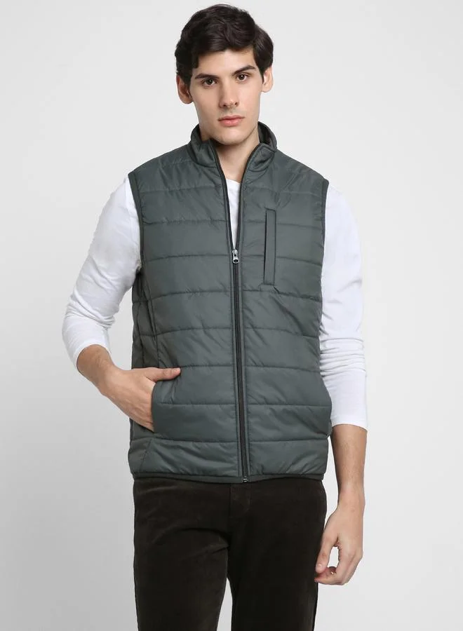 دينيس لينغو Military Regular Fit Men's Solid Mock Neck Sleeveless Polyester Jacket with Zipper Closure