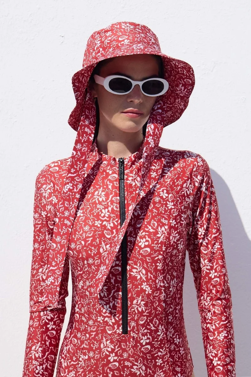Manuka Patterned Zipper Surf Swimsuit Red Shell