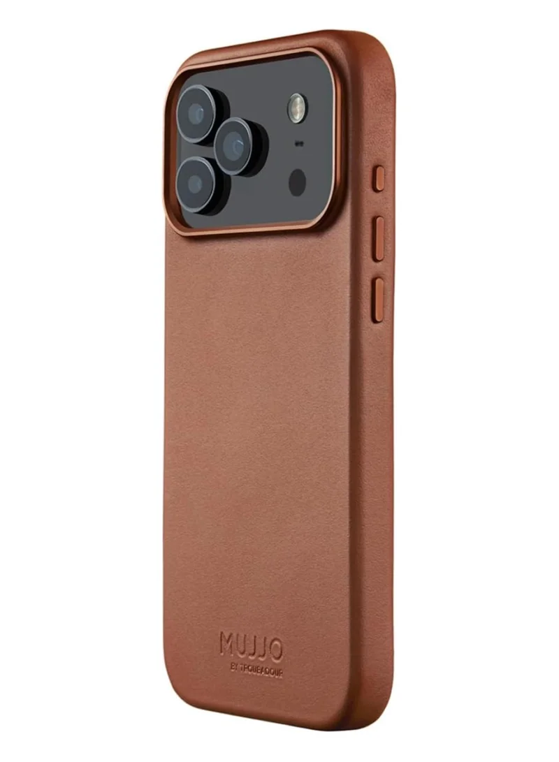 موجو جراب جلدي لهاتف iPhone 17 Pro Max - بني فاتح مع Magsafe. مصنوع من جلد فاخر، يجمع هذا الجراب الفاخر بين الأناقة والمتانة، مما يوفر مظهرًا أنيقًا ومتطورًا مع حماية فائقة.