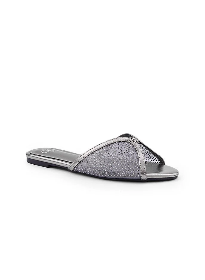أيقون Shiny flat sandal perfect for casual occasions.