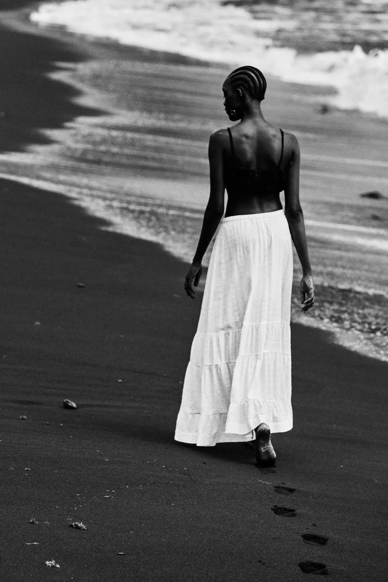 H&M Plumeti maxi skirt