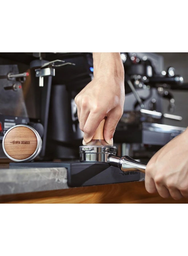 ام اتش دابيلو - ثري بومبار مكبس قهوة إسبريسو من سلسلة - قاعدة من الفولاذ المقاوم للصدأ بمقبض مريح مستوحى من المزهرية - مكبس قهوة احترافي لآلات الإسبريسو ومرشحات القهوة - Image 2