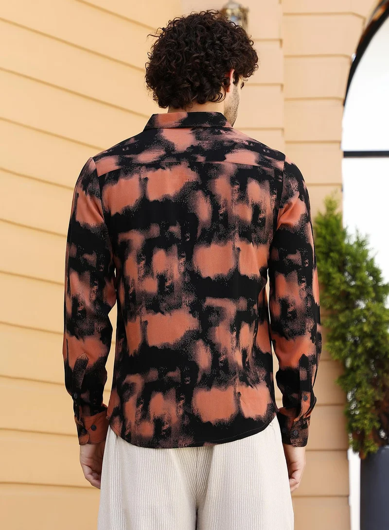 Campus Sutra Men's Obsidian Black & Sienna Brown Smudged-Block Regular Shirt