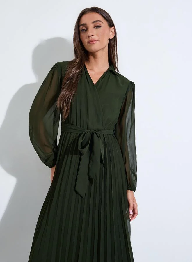 Styli  Green Tie-Up Waist Pleated Details V-Neck A-Line Maxi Dress for Women | Best Price UAE