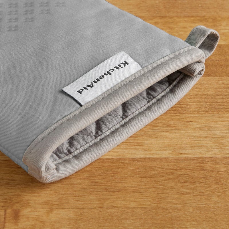 KitchenAid KitchenAid Asteroid Oven Mitt Set, 7"x12.5", Grey, 2 Piece  - Image 4