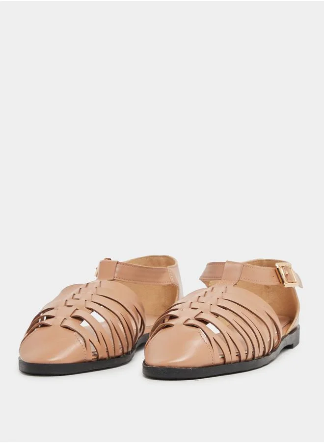 Styli Strappy Flat Closed Toe Sandals