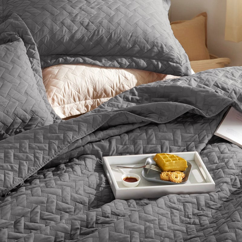 Bedsure Quilts Twin Size - Lightweight Bedspreads Twin Size with Basket Weave Pattern, Soft Quilt Bedding, Grey Comforter Coverlet for All Seasons (68" x 86") - Image 3