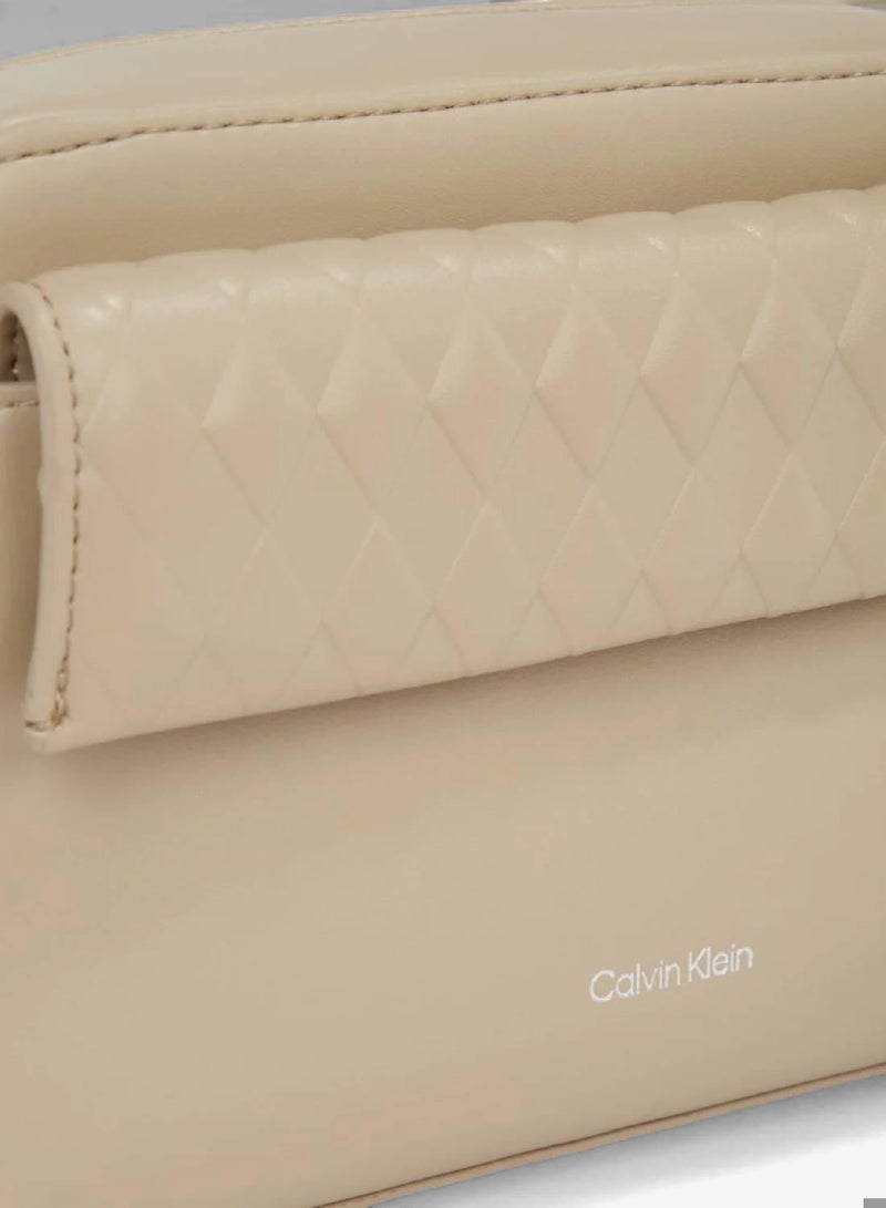 CALVIN KLEIN Quilted Crossbody Camera Bag - Image 3